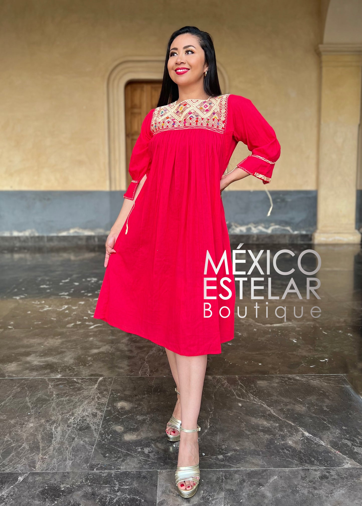 Vestido Largo San Andrés con brocado a mano.