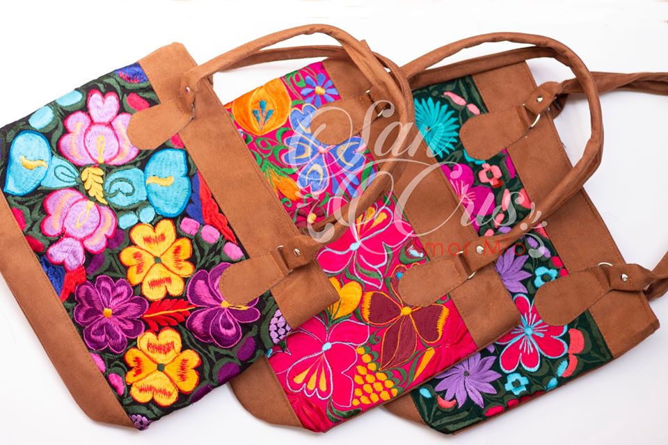 Bolsa de Gamuza Cuadrada / Bordado Floral