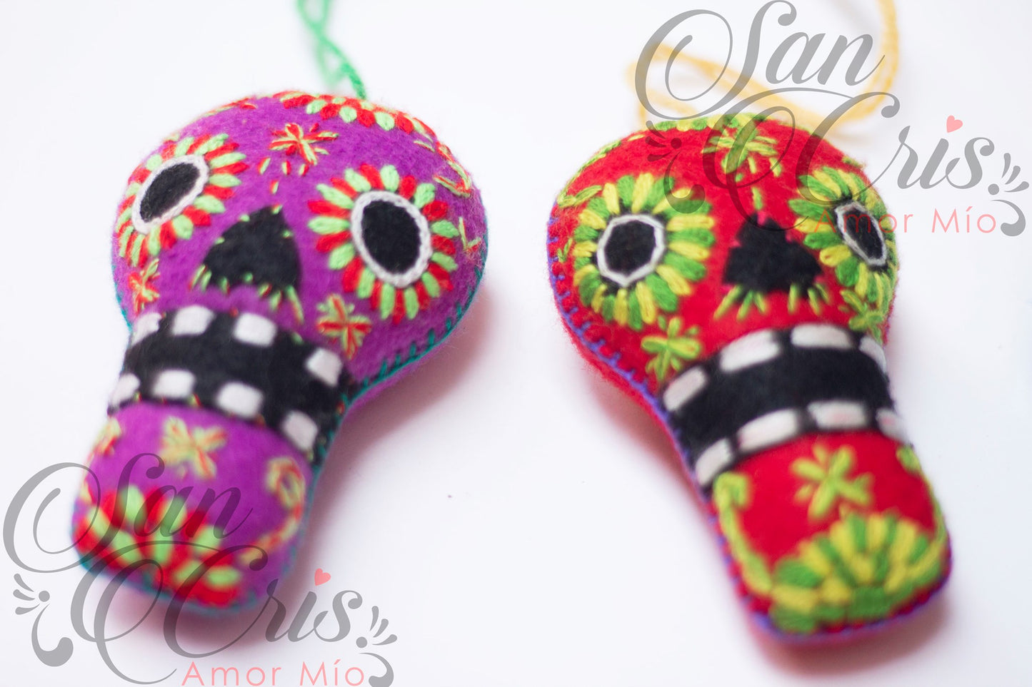 Docena Colgantes Calaveras Bordadas / Hecho a Mano