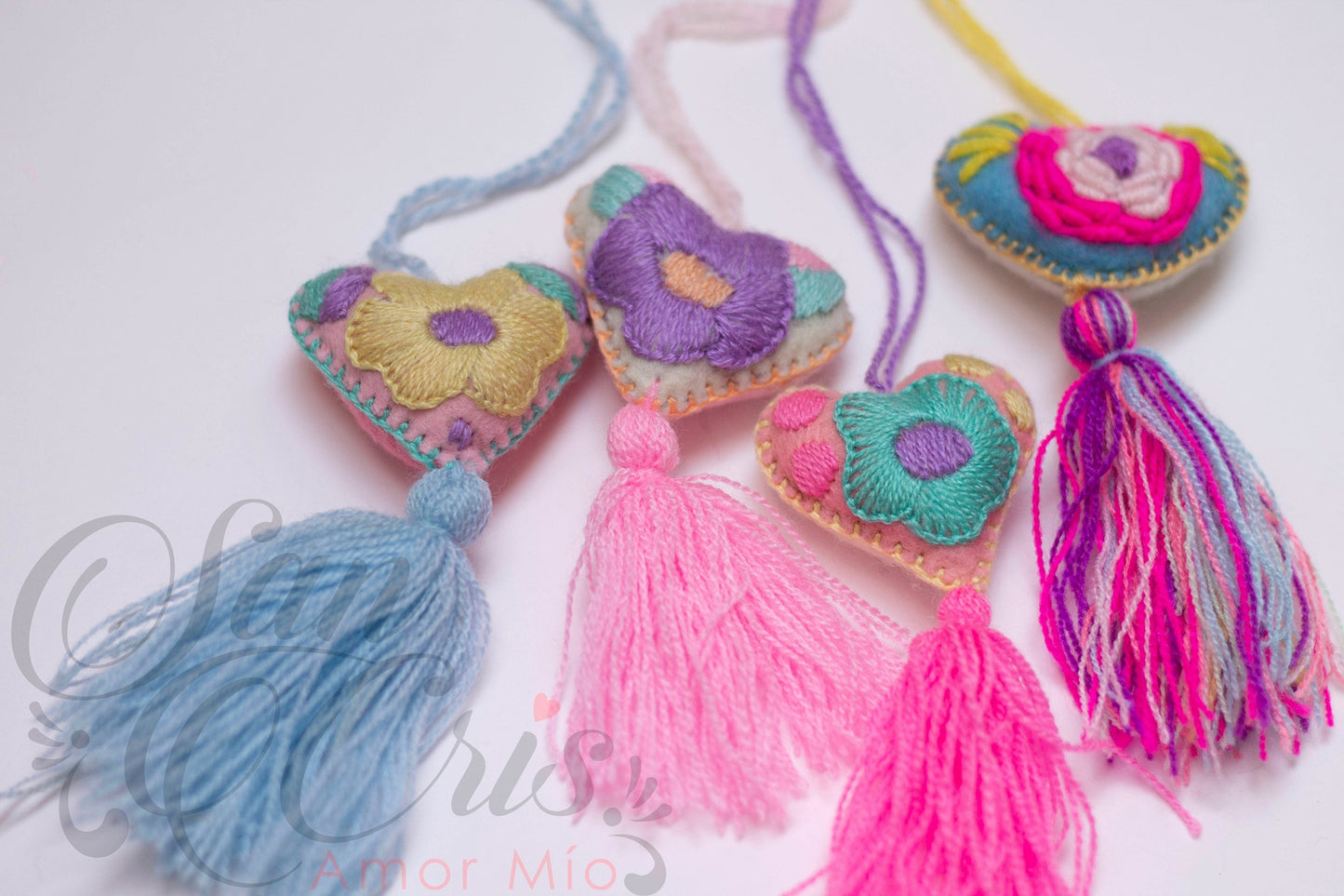 Docena Colgante Corazón Zinacantán Chicos / Hecho a Mano