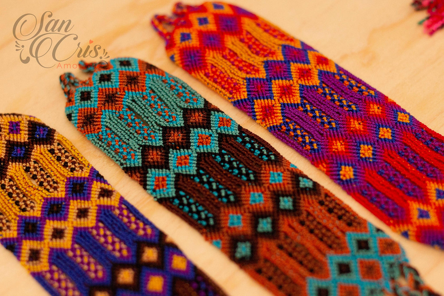 Pulseras Tejidas Grandes / Hecho a Mano