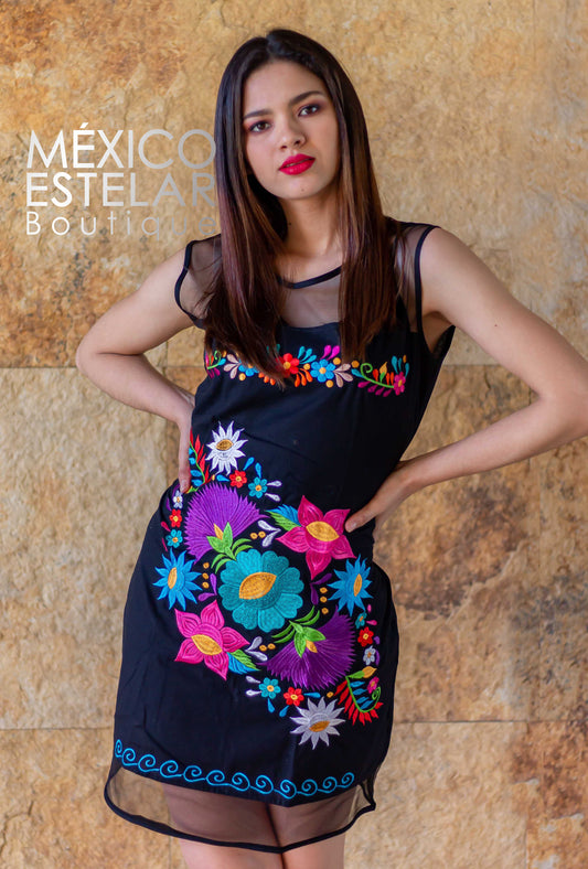 Vestido Maya Bordado a Máquina